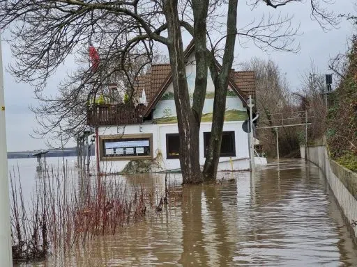 Hochwasser im Bundeshäuschen – Aufnahme aus unserem Archiv