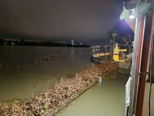 Hochwasser im Bundeshäuschen – Aufnahme aus unserem Archiv