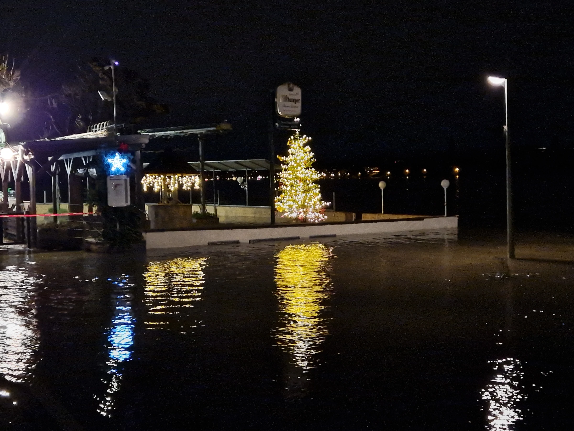 Hochwasser im Bundeshäuschen – Aufnahme aus unserem Archiv
