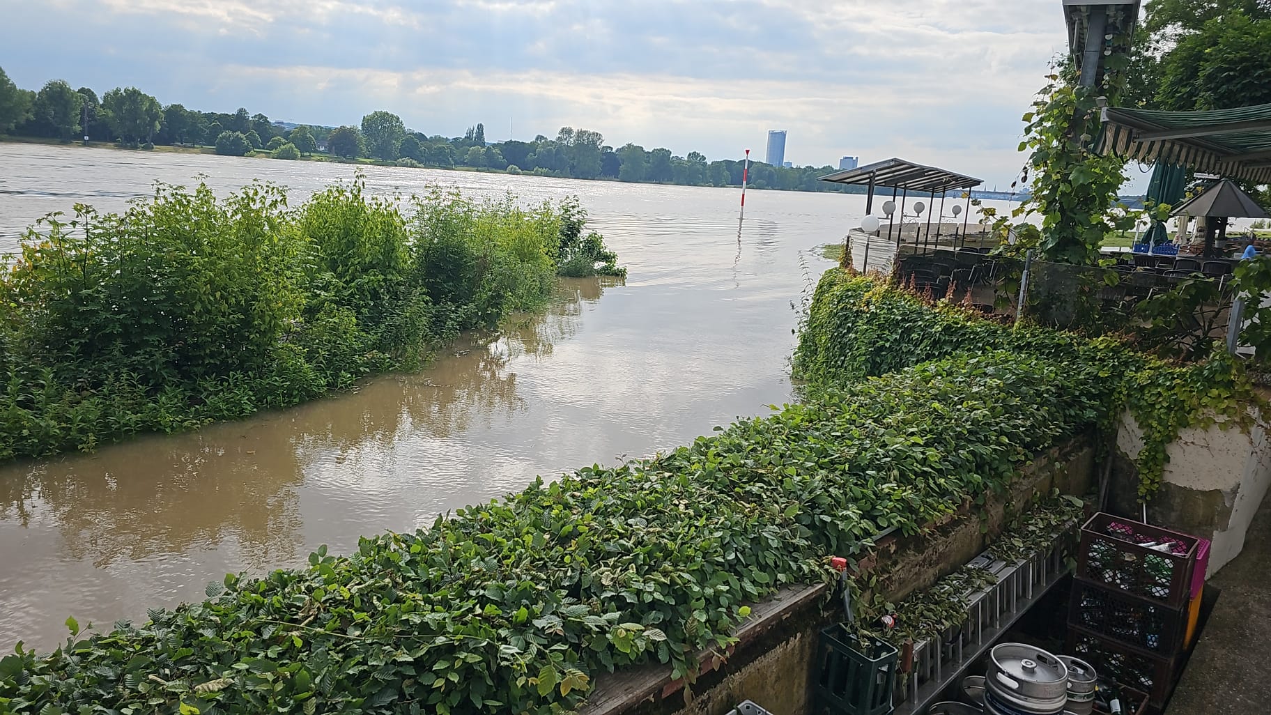 Hochwasser im Bundeshäuschen – weitere Aufnahme aus unserem Archiv