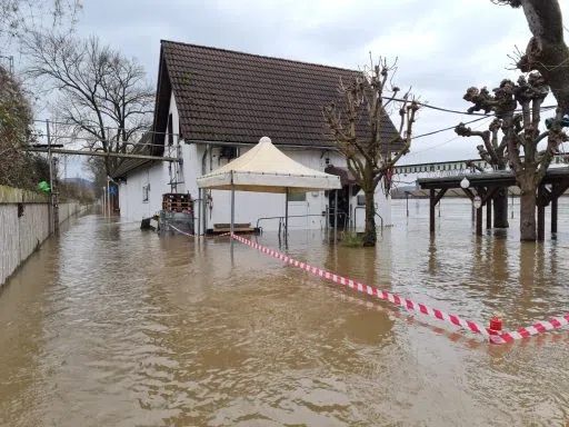 Hochwasser im Bundeshäuschen – Aufnahme aus unserem Archiv