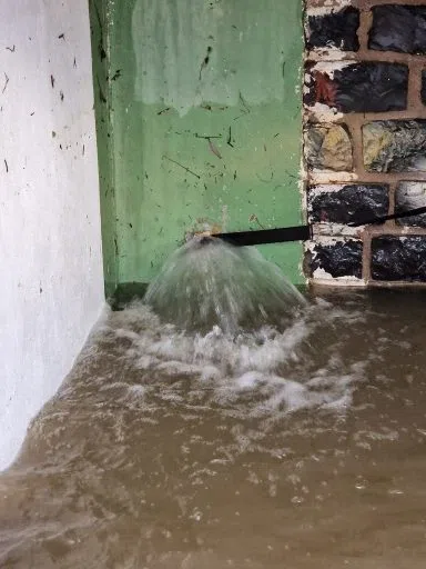 Hochwasser im Bundeshäuschen – Aufnahme aus unserem Archiv