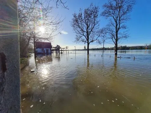 Hochwasser im Bundeshäuschen – Aufnahme aus unserem Archiv
