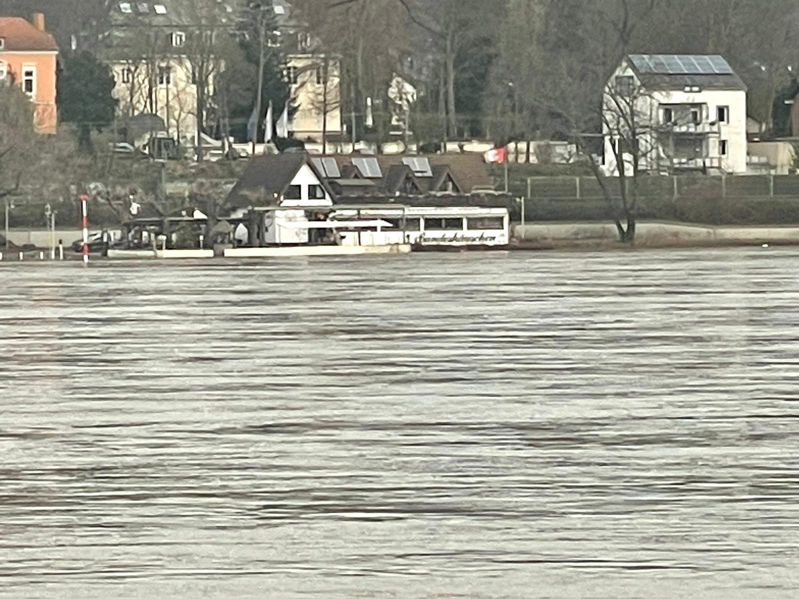 Hochwasser im Bundeshäuschen – weitere Aufnahme aus unserem Archiv