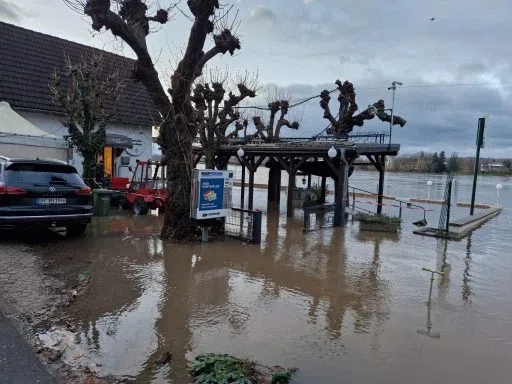 Hochwasser im Bundeshäuschen – Aufnahme aus unserem Archiv